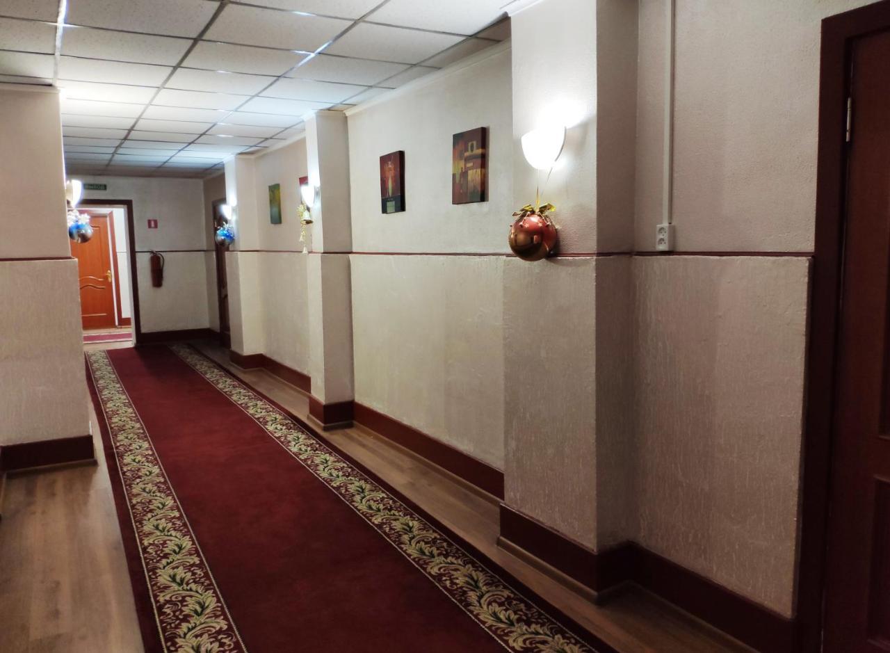 City Hotel Ustʼ-Kamenogorsk Eksteriør bilde
