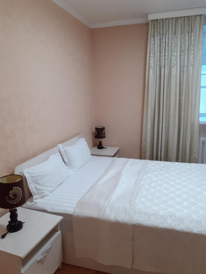 City Hotel Ustʼ-Kamenogorsk Eksteriør bilde