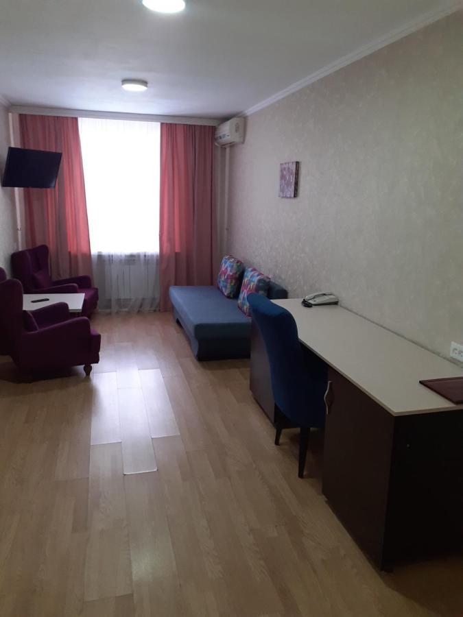 City Hotel Ustʼ-Kamenogorsk Eksteriør bilde